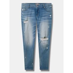 Torrid Women's Plus Size Boyfriend Straight Leg Vintage Stretch Distressed Jeans